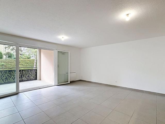 Location appartement, 65.7 m² T 3 à Rodez, 810 €