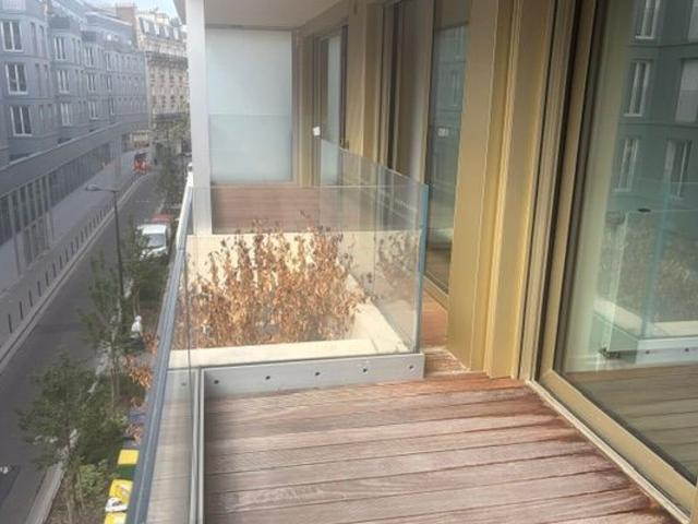 Location appartement, 65.03 m² T 3 à Paris 15, 2 373 €