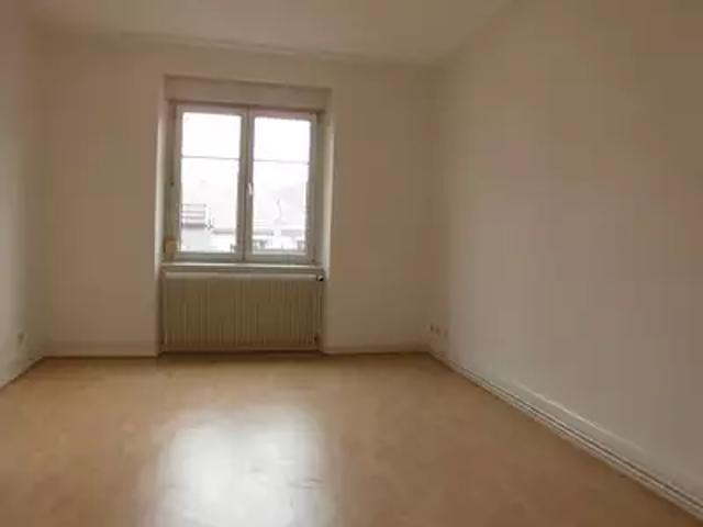 location appartement, 65.0 m² au dernier étage