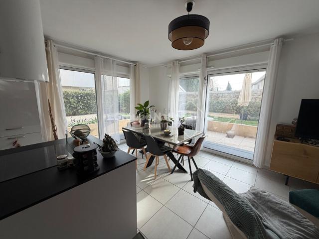 Location appartement 66.4 m², Nimes 30900 Gard