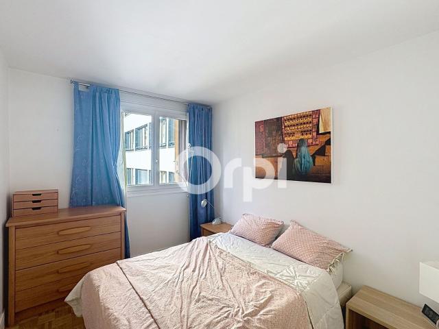 Location appartement, 66.6 m² T 3 à Paris 15, 2 400 €