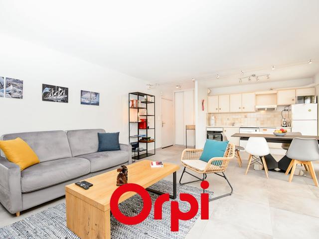 Location appartement, 66.24 m² T 3 à Sanary sur Mer, 1 500 €