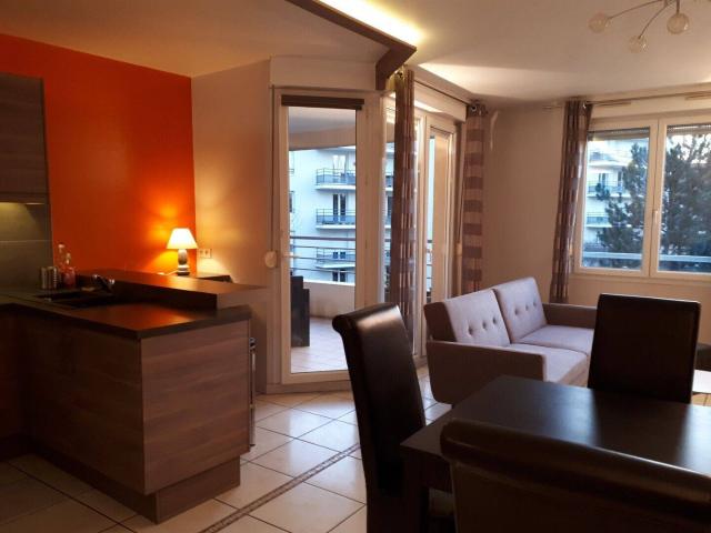 Location Appartement 66 m² à Lyon 3e Arrondissement 1 120 ¤ CC /
