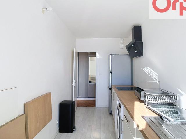 Location appartement, 68.58 m² T 3 à Choisy le Roi, 1 450 €