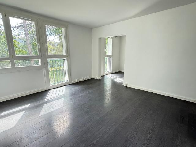 Location appartement, 68.75 m² T 4 à Crosne, 1 141 €