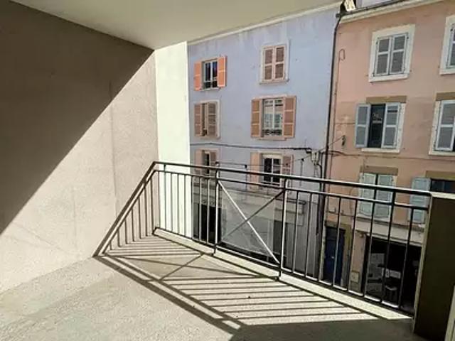 location appartement, 69.77 m²