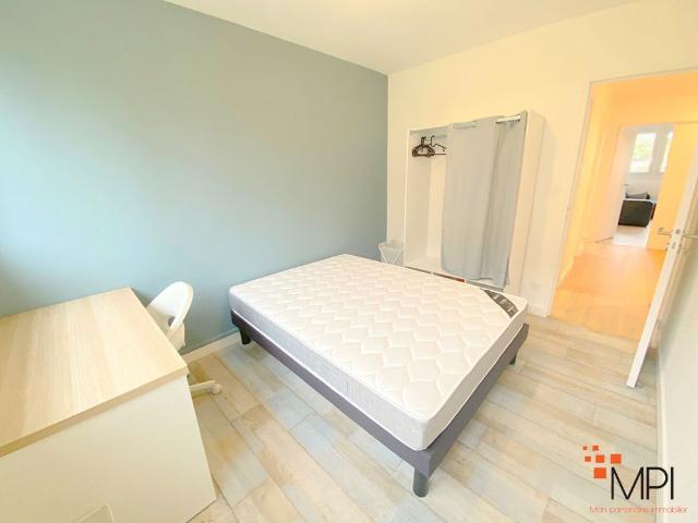 Location Appartement 6 pièces 79m²