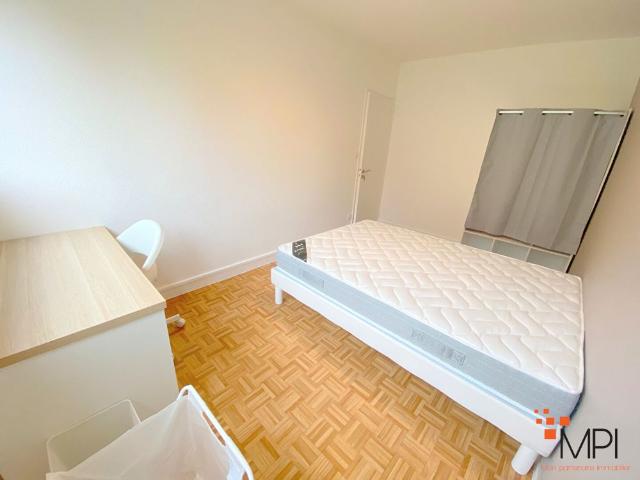 Location Appartement 6 pièces 79m²