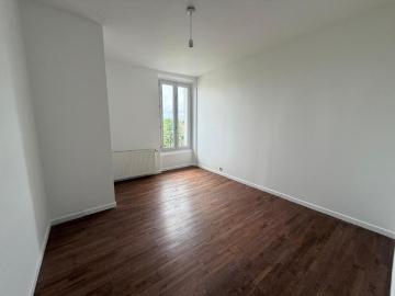 Location Appartement 5 pièces 99m² VILLEMOMBLE 93250