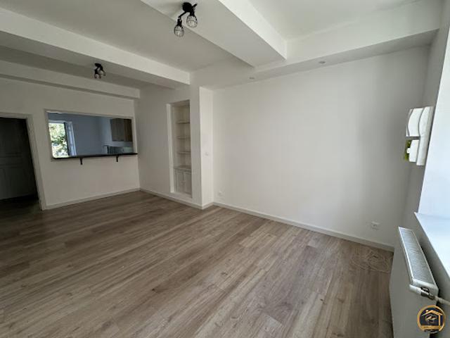Location Appartement 6 pièces 110 m2 Lézignan Corbières