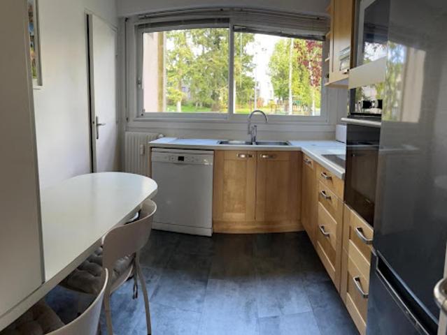 Location Appartement 6 pièces 118.86 m2 Bailly