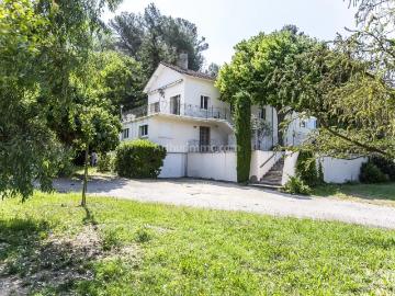 Location Appartement 6 pièces 123 m2 à Marseille 11