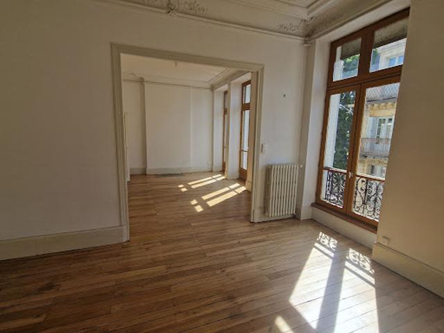 Location Appartement 6 pièces 125.45 m2 Nevers