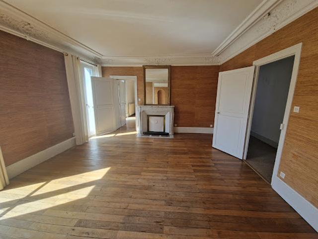 Location Appartement 6 pièces 126.13 m2 Nevers