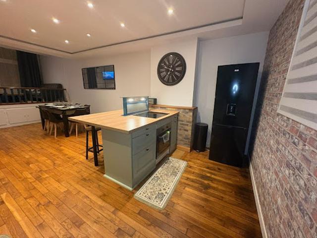 Location Appartement 6 pièces 130 m2 Noyon
