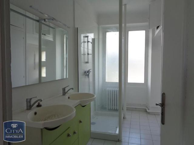 Location Appartement 6 pièces 138m² ST NAZAIRE 44600