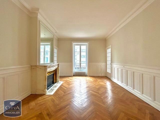 Location Appartement 6 pièces 139m² LYON 3ème