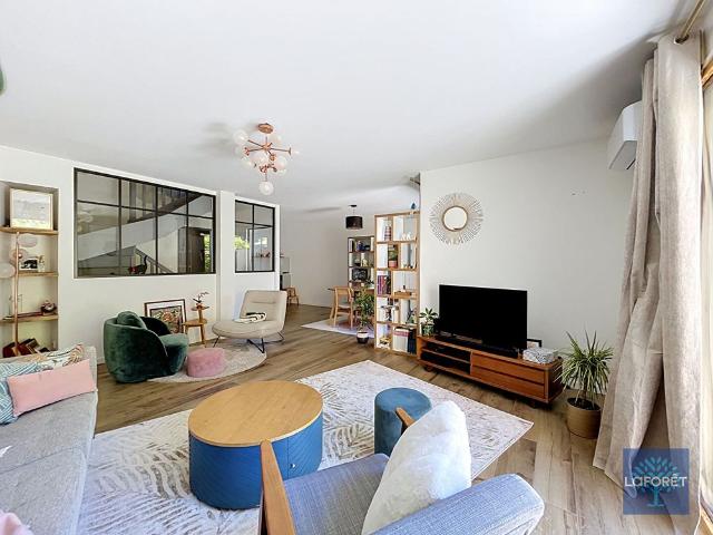 Location Appartement 6 pièces 149m²
