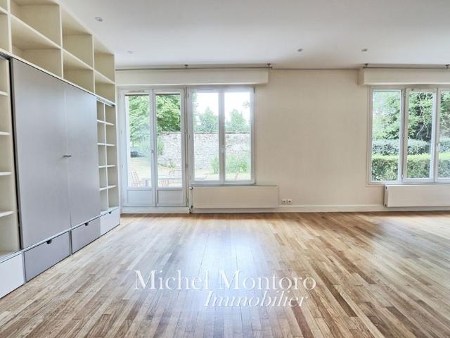 Location Appartement 6 pièces 150m²