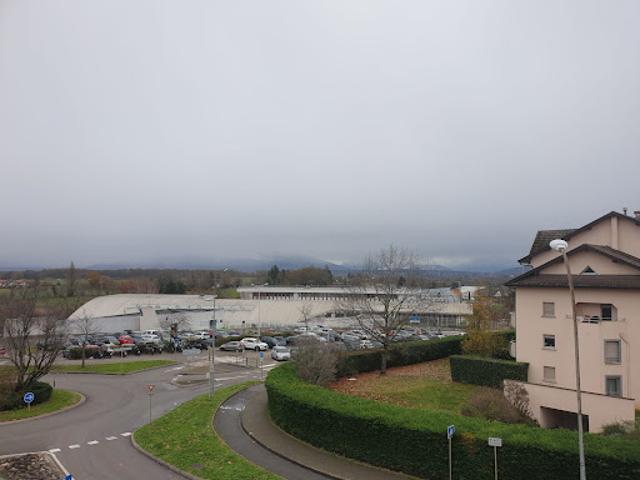 Location Appartement 6 pièces 166 m2 Saint Genis Pouilly