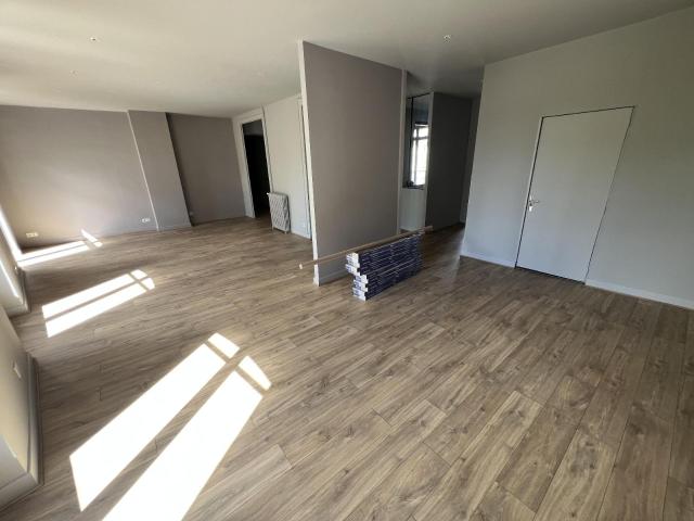 Location Appartement 6 pièces 177m² CLERMONT FERRAND 63000