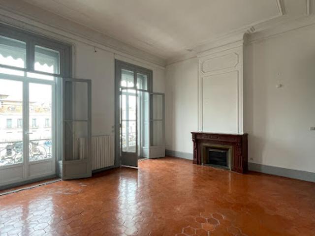 Location Appartement 6 pièces 180 m2 Sète