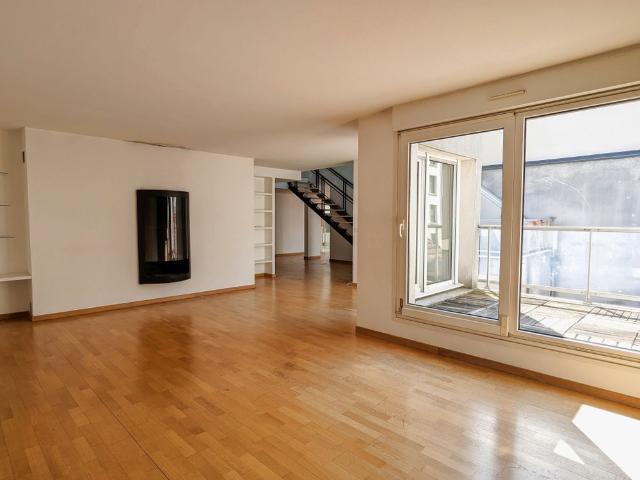Location Appartement 6 pièces 187m² REIMS 51100
