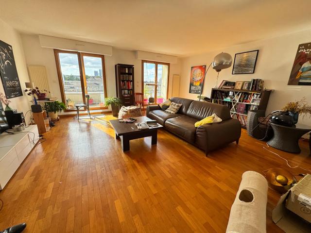 Location Appartement 6 pièces 187m²