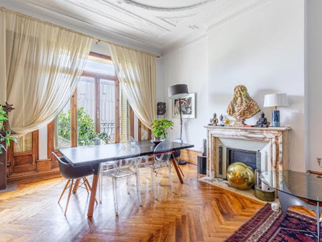 Location Appartement 6 pièces 212 m2 Marseille 1er