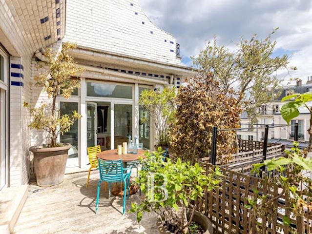 Location Appartement 6 pièces 221.56 m2 Paris 6ème