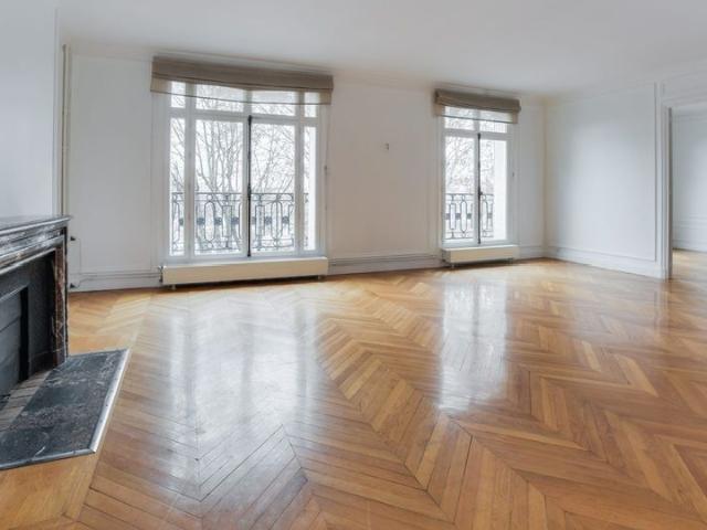 Location Appartement 6 pièces 238m² PARIS 7ème