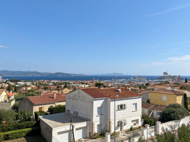 Location appartement, 73.33 m² T 4 à La Ciotat, 1 700 €