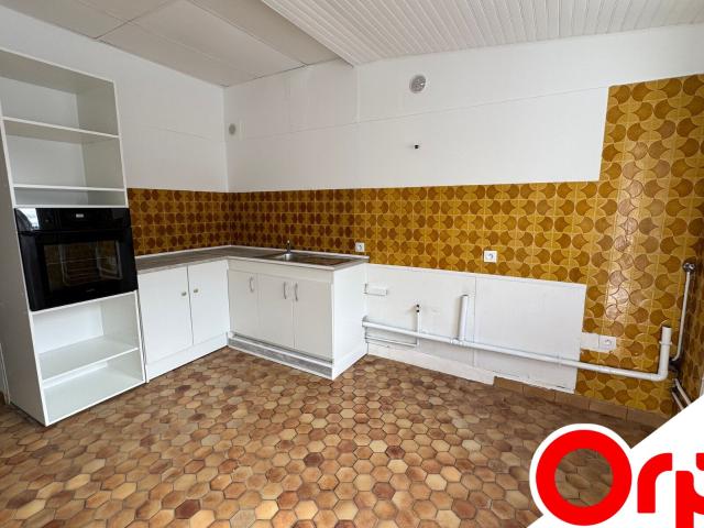 Location appartement, 73.3 m² T 4 à Laon, 595 €