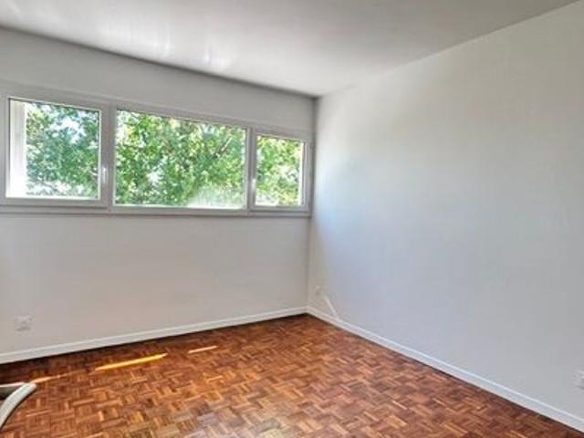 Location appartement, 70.43 m² T 4 à Yerres, 1 200 €