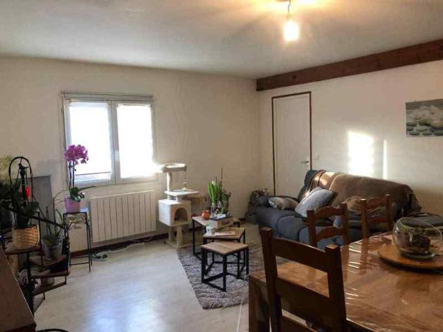 Location Appartement 70 m² à Morisel 580 ¤ CC /mois