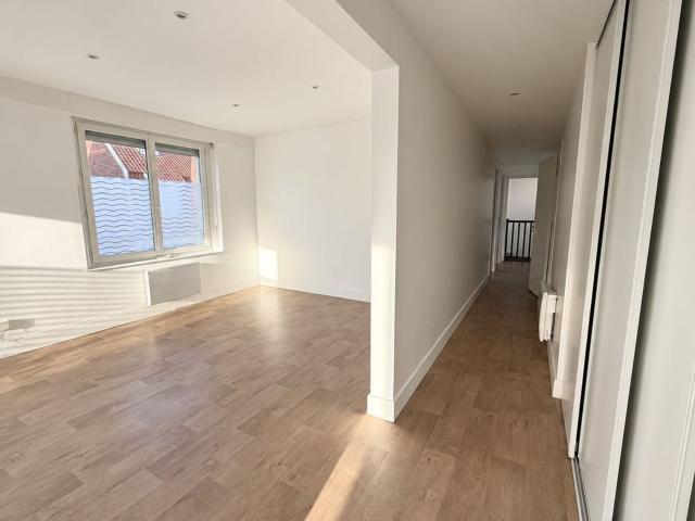 Location appartement, 71.44 m² T 3 à Berck, 850 €