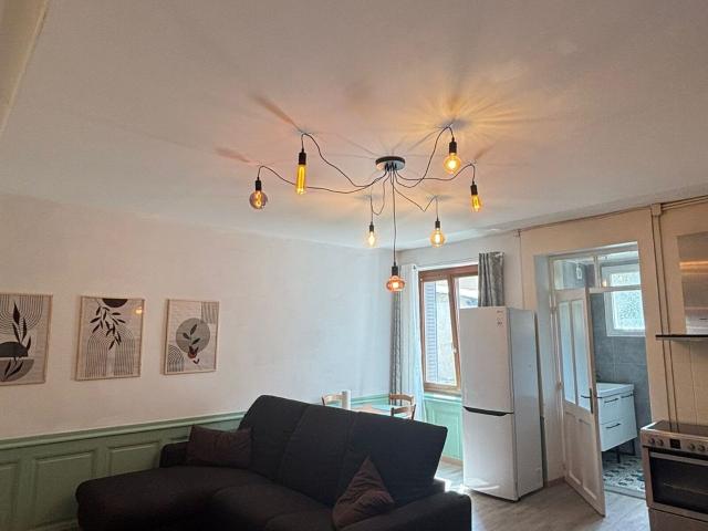 Location appartement, 71.97 m² T 3 à Collonges, 1 390 €