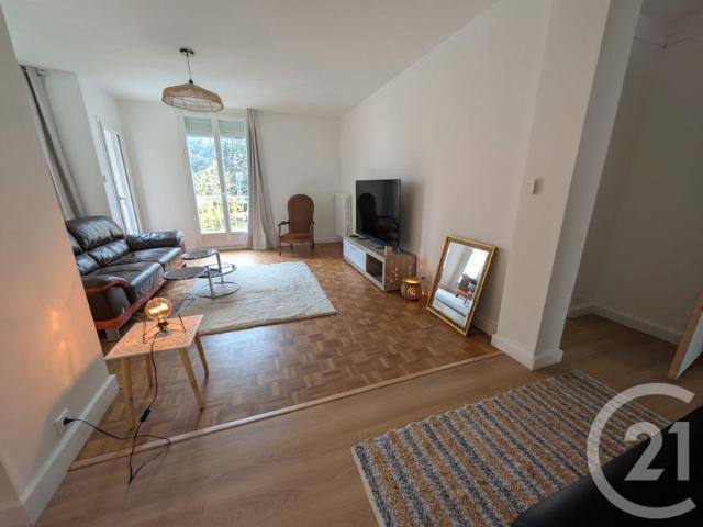 Location Appartement 71 m² à Beauvais 1 000 ¤ CC /mois