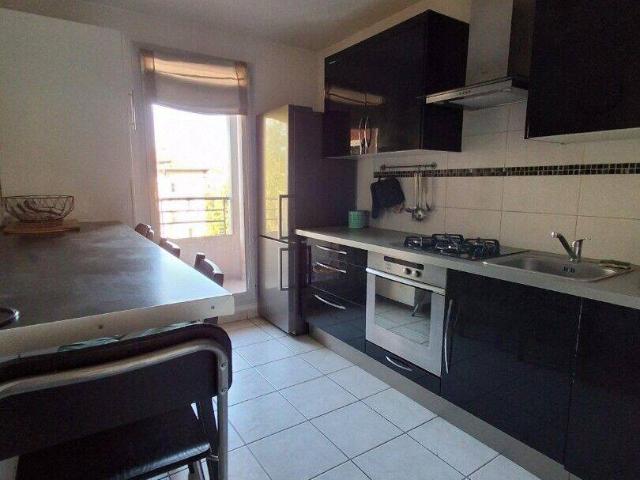 Location Appartement 71 m² à Villeurbanne 1 100 ¤ CC /mois