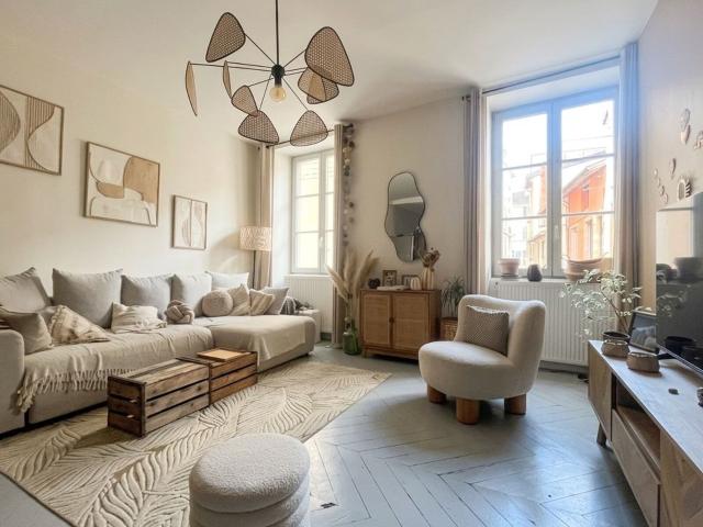 Location appartement, 72.7 m² T 3 à Mâcon, 750 €