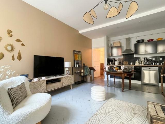Location appartement, 72.7 m² T 3 à Mâcon, 780 €