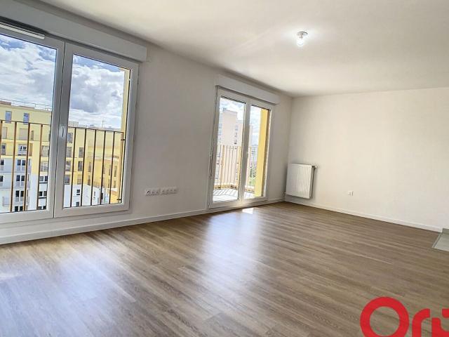Location appartement, 72.83 m² T 3 à Bagneux, 1 635 €
