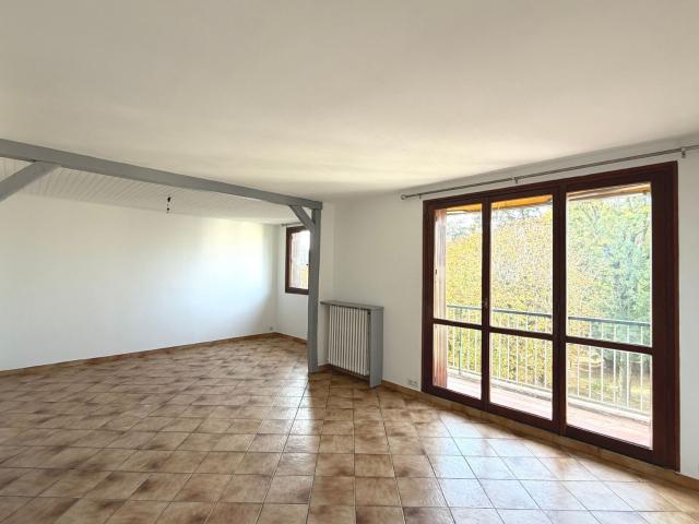 Location appartement, 77.7 m² T 4 à Wissous, 1 320 €