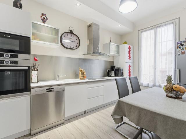 Location appartement, 77.91 m² T 4 à Nice, 1 600 €