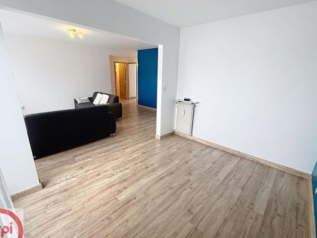 Location appartement, 74 m² T 4 à Pau, 900 €
