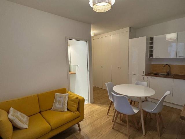 Location Appartement 75010