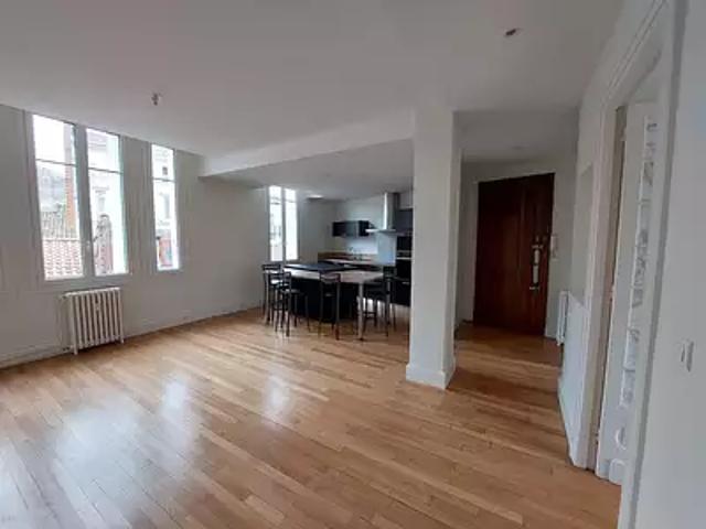 location appartement, 75.56 m²