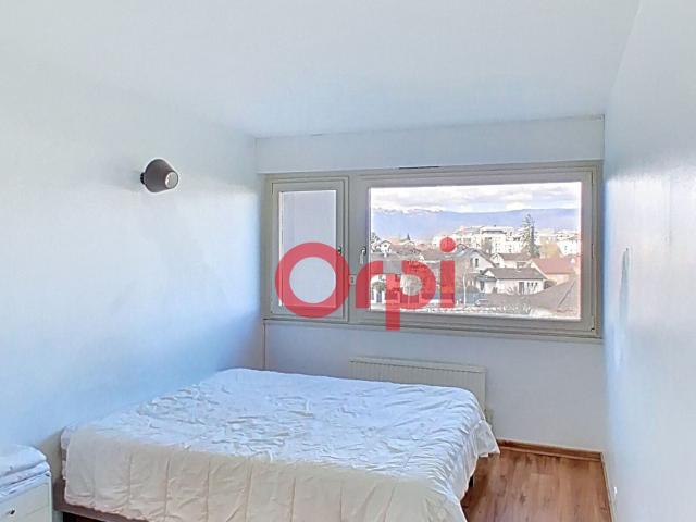 Location appartement, 75.86 m² T 3 à Saint Julien en Genevois, 1 690 €