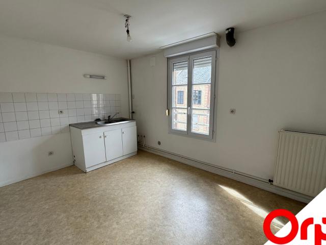 Location appartement, 76.64 m² T 4 à Rozoy sur Serre, 475 €