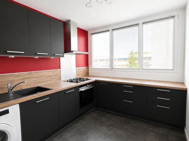 Location appartement, 76 m² T 3 à Pessac, 1 050 €